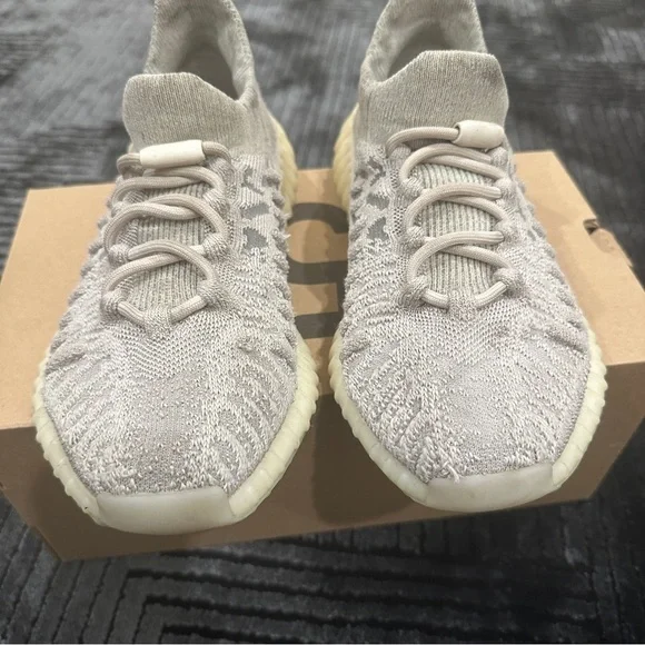 yzy 350v2 cmpct Yeezy sneakers - Picture 10 of 10